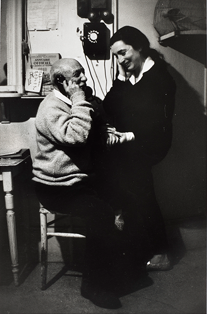 Pablo Picasso - Pablo Picasso: Paper and Clay, London